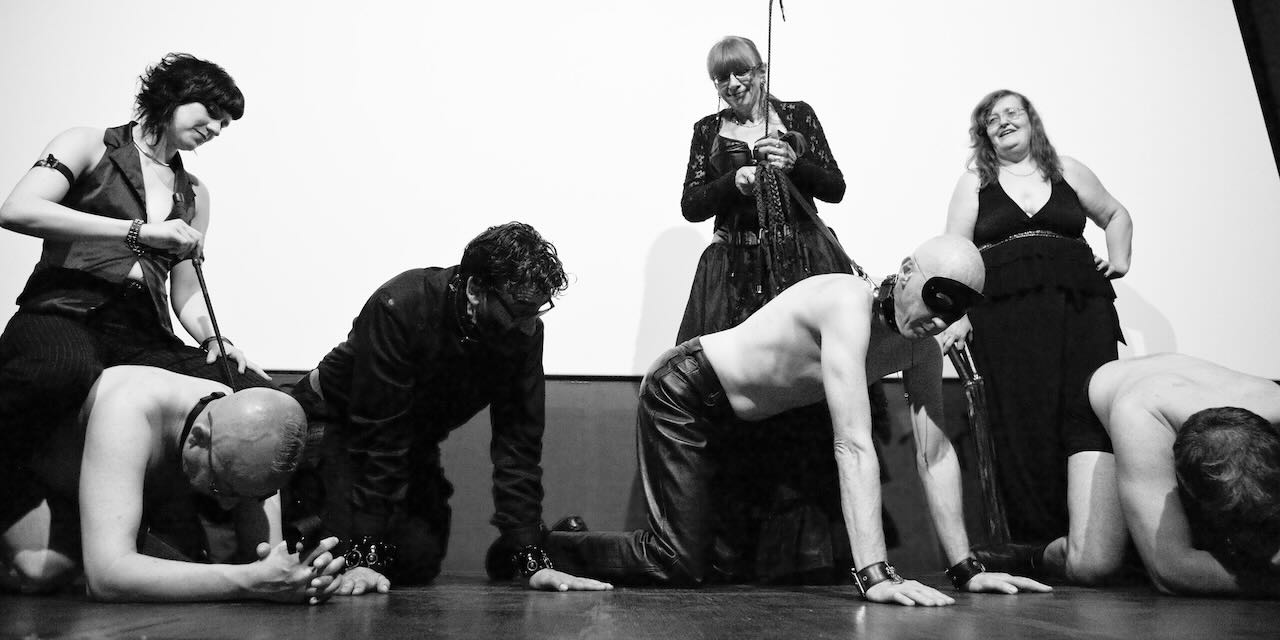 Subversion subventionnée ?